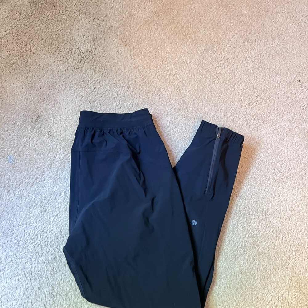 Lululemon adapted state jogger